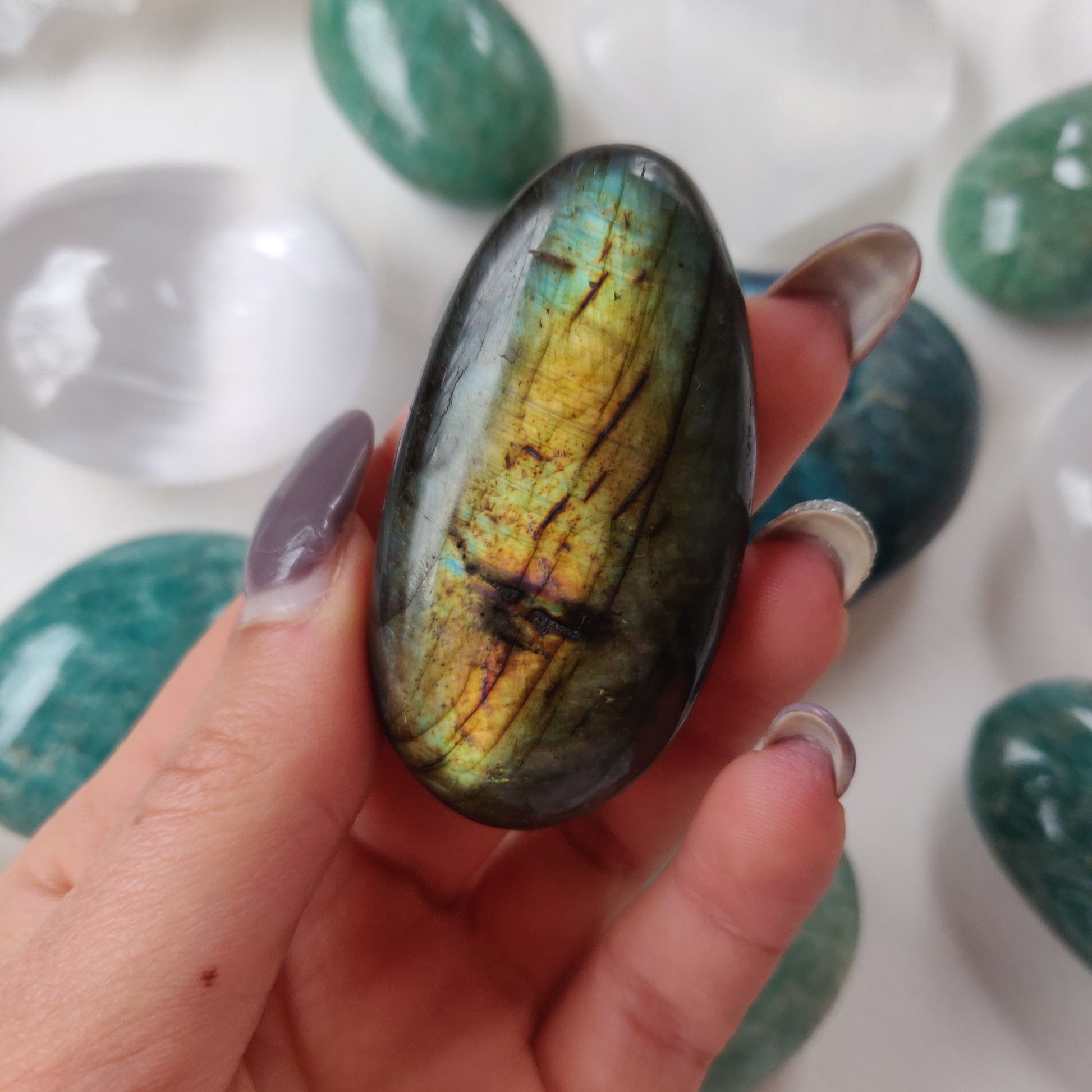 Labradorite Palm Stone (#6) - Simply Affinity