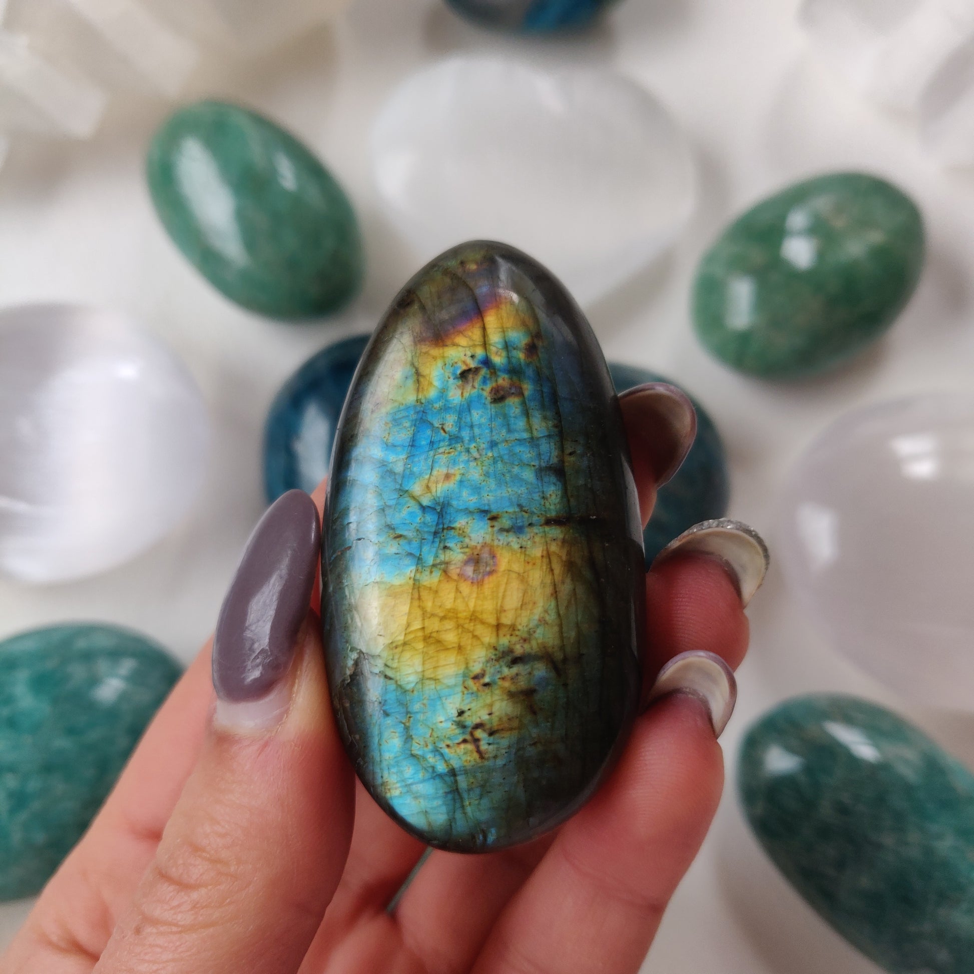 Labradorite Palm Stone (#6) - Simply Affinity