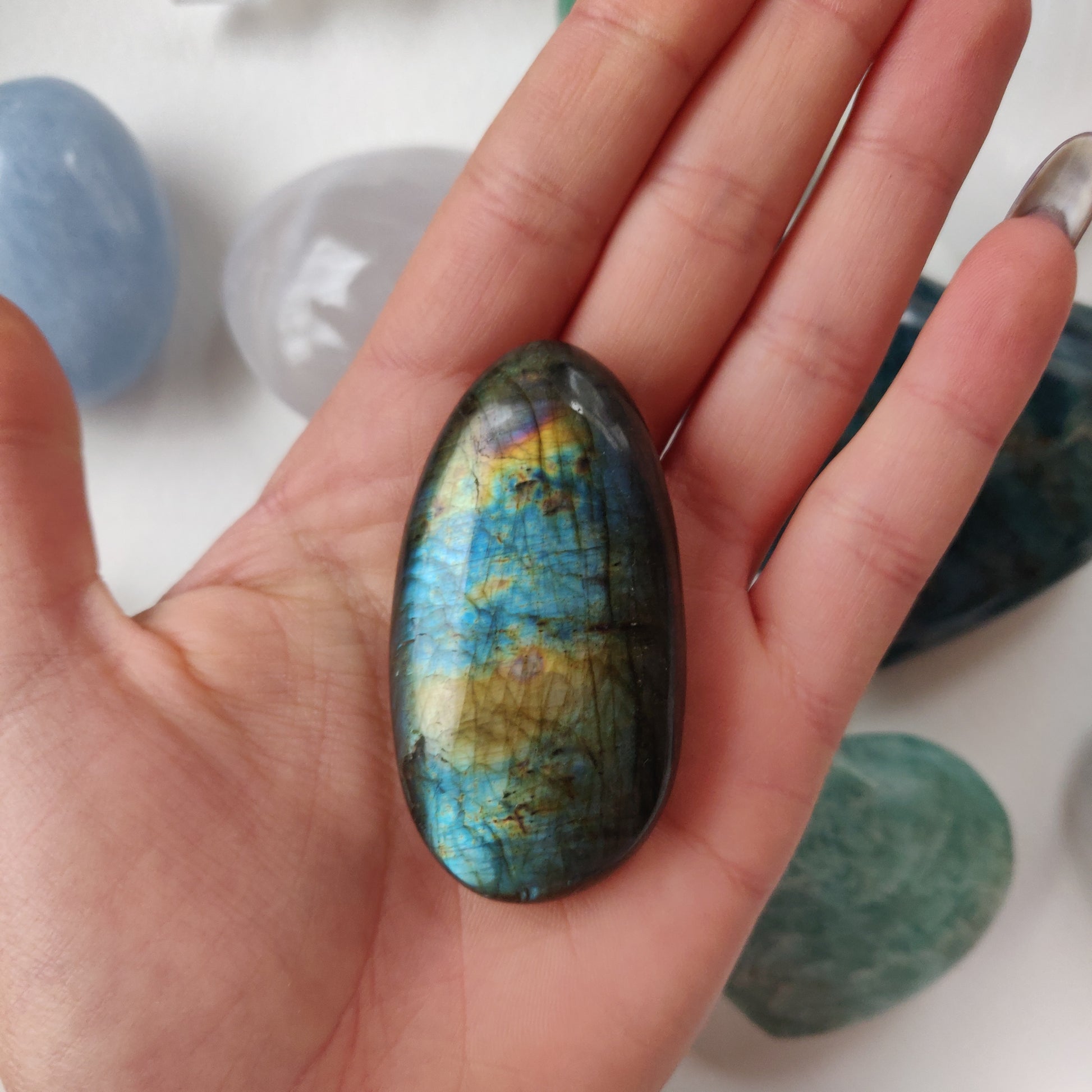 Labradorite Palm Stone (#6) - Simply Affinity