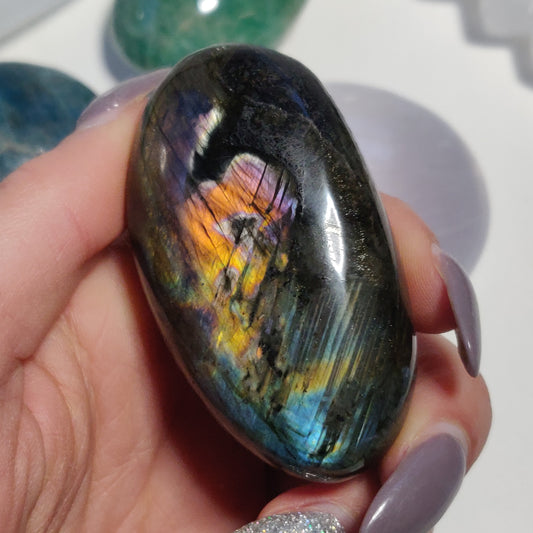 Labradorite Palm Stone (#11) - Simply Affinity