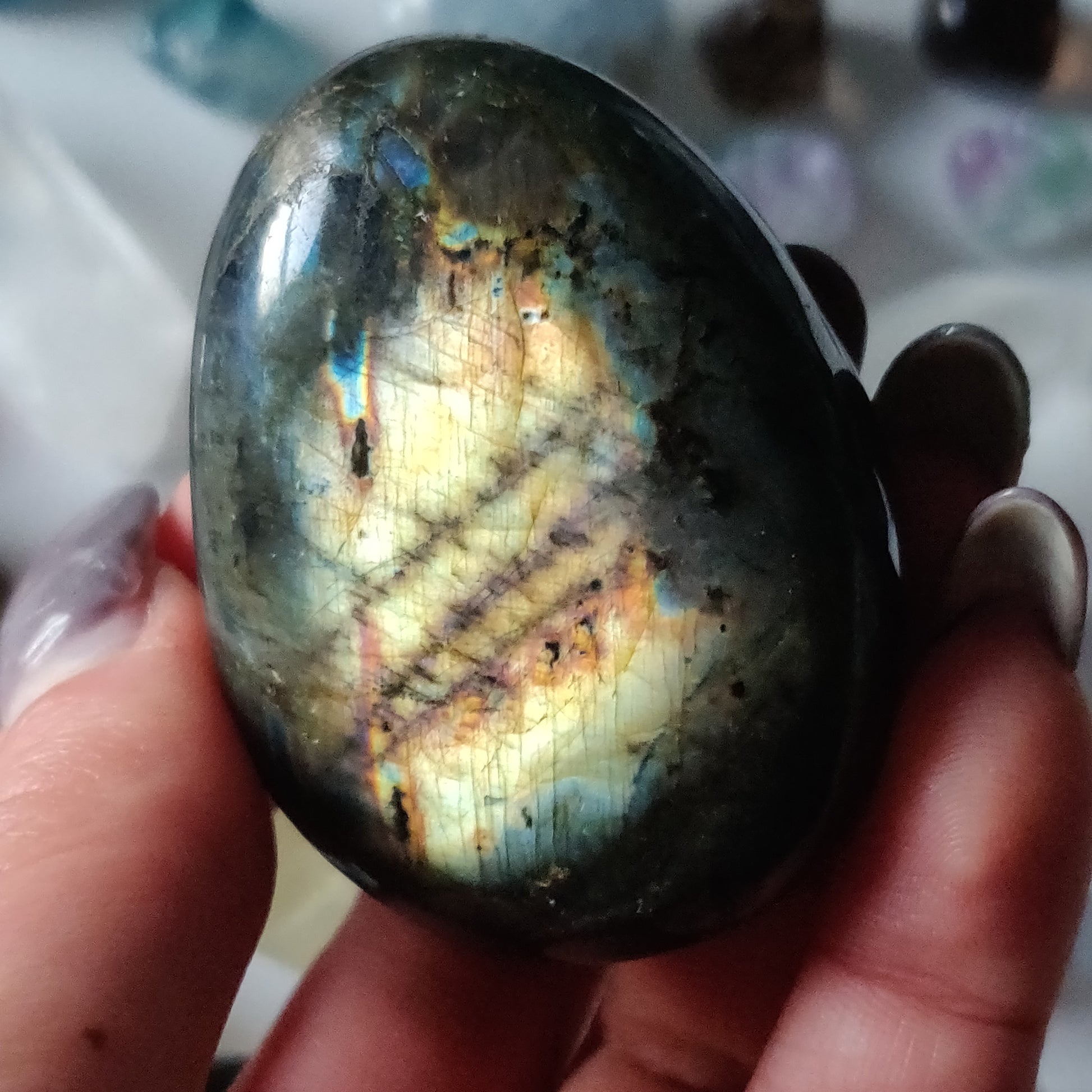 Labradorite Palm Stone (#90H) - Simply Affinity