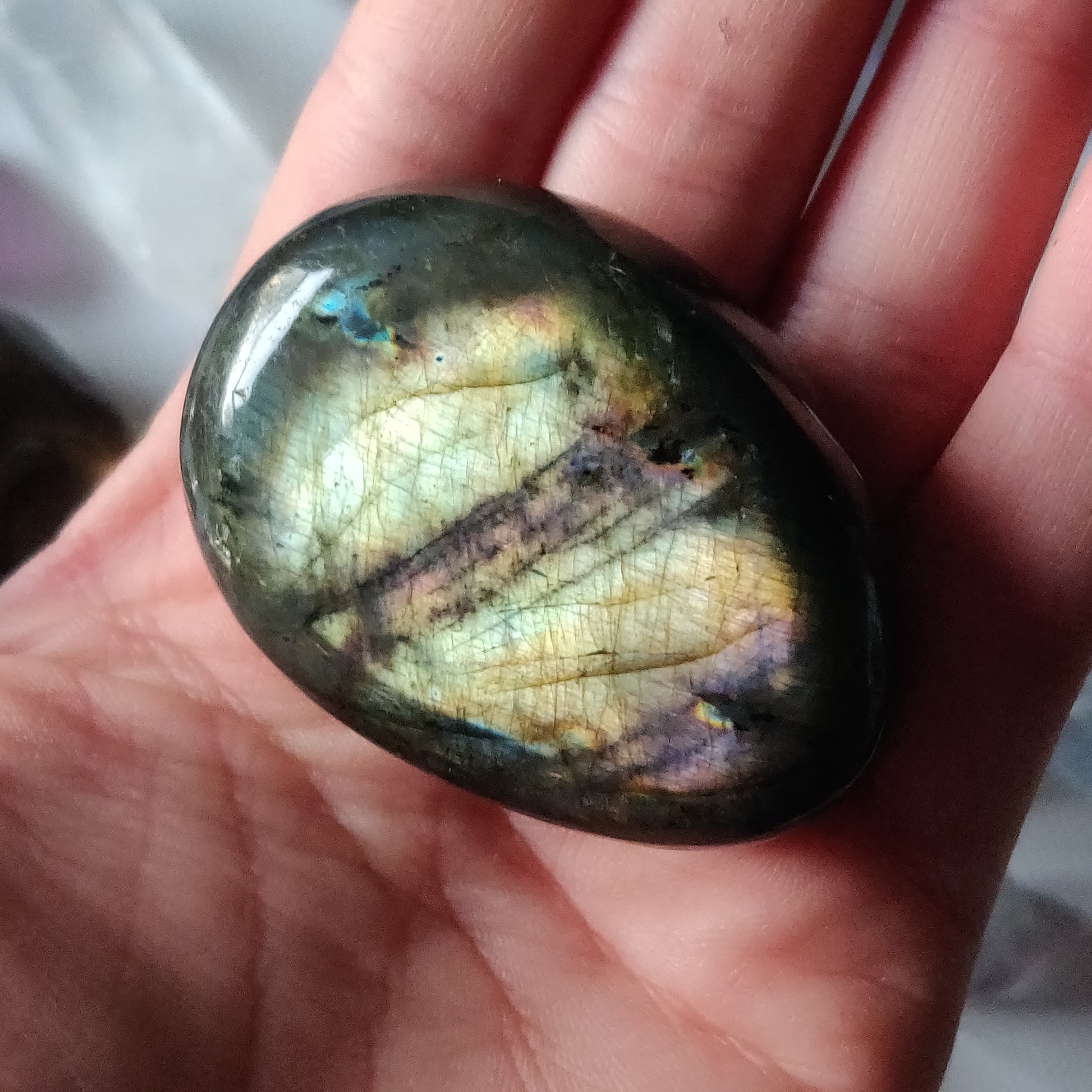 Labradorite Palm Stone (#90H) - Simply Affinity