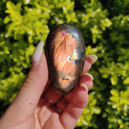Labradorite Palm Stone (#206) - Simply Affinity