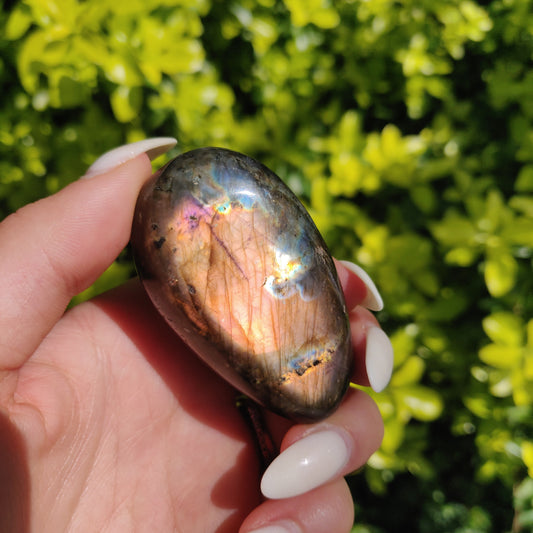 Labradorite Palm Stone (#206) - Simply Affinity