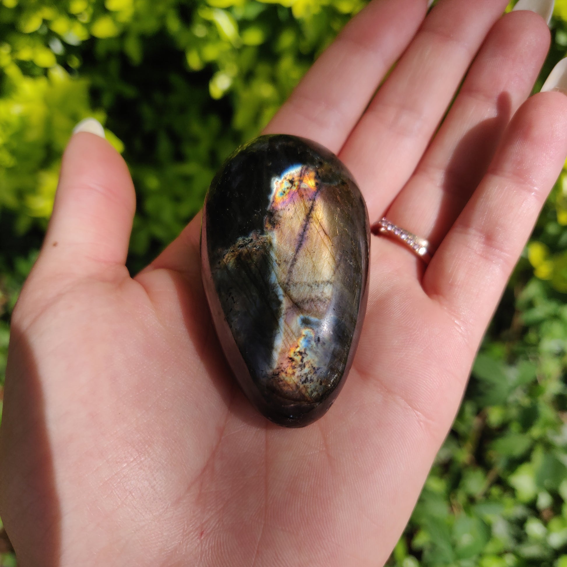Labradorite Palm Stone (#206) - Simply Affinity