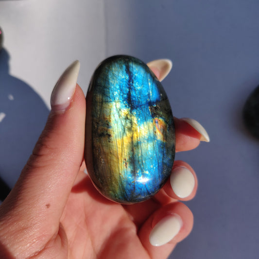 Labradorite Palm Stone (#105)