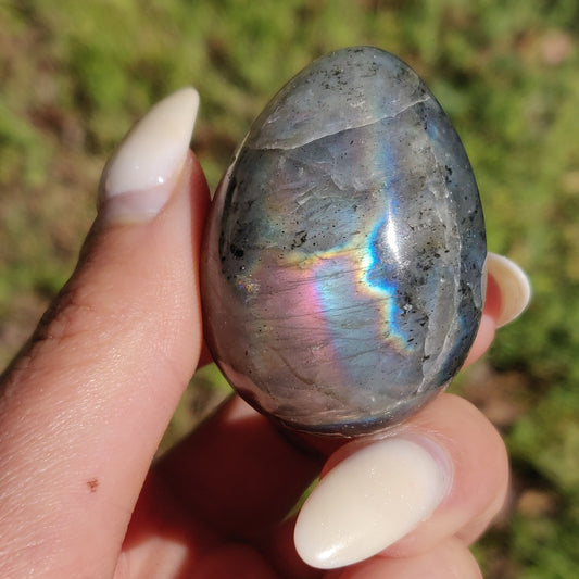 Labradorite Egg (#1) - Simply Affinity