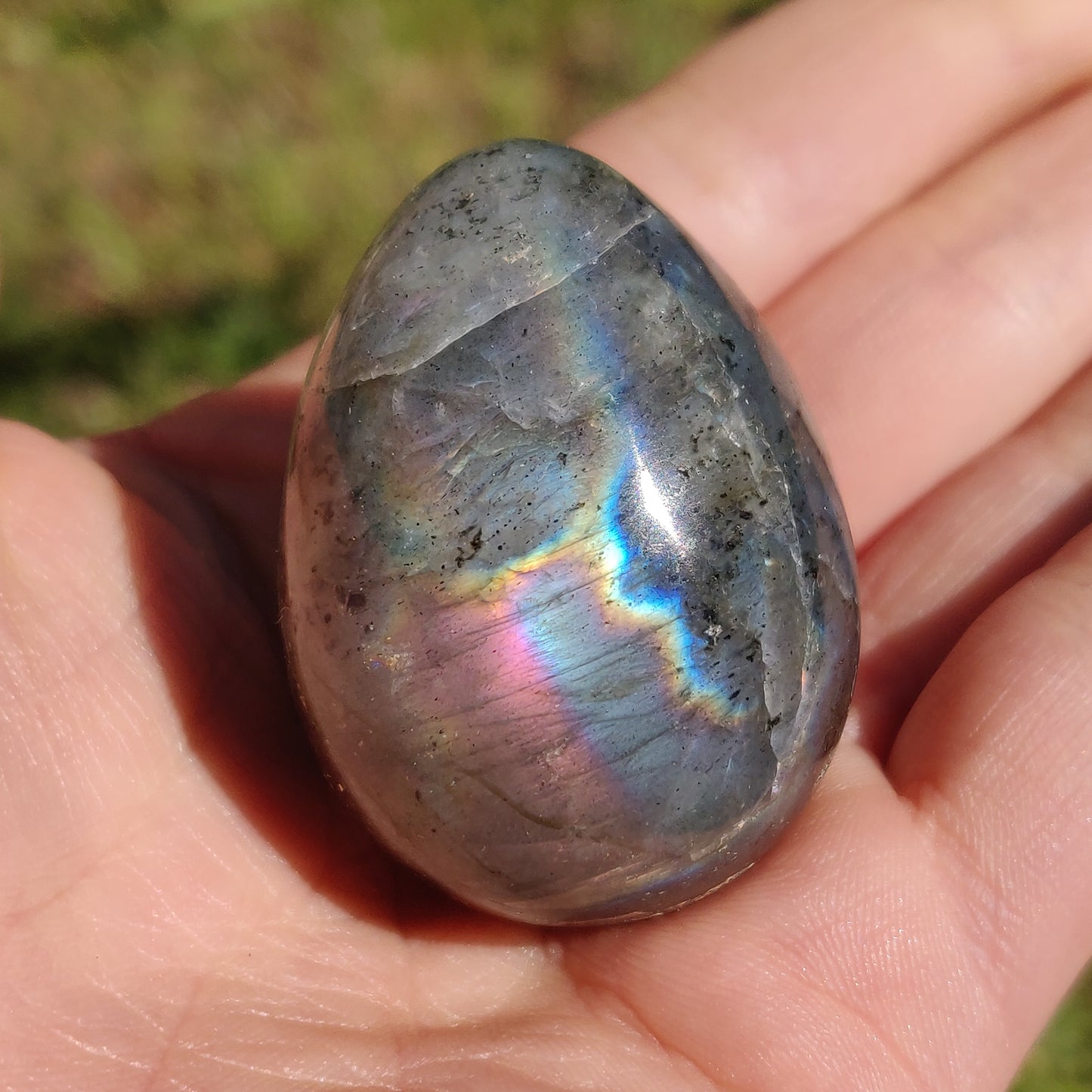 Labradorite Egg (#1) - Simply Affinity