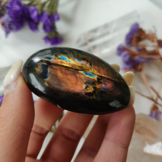 Labradorite Palm Stone (#237) - Simply Affinity