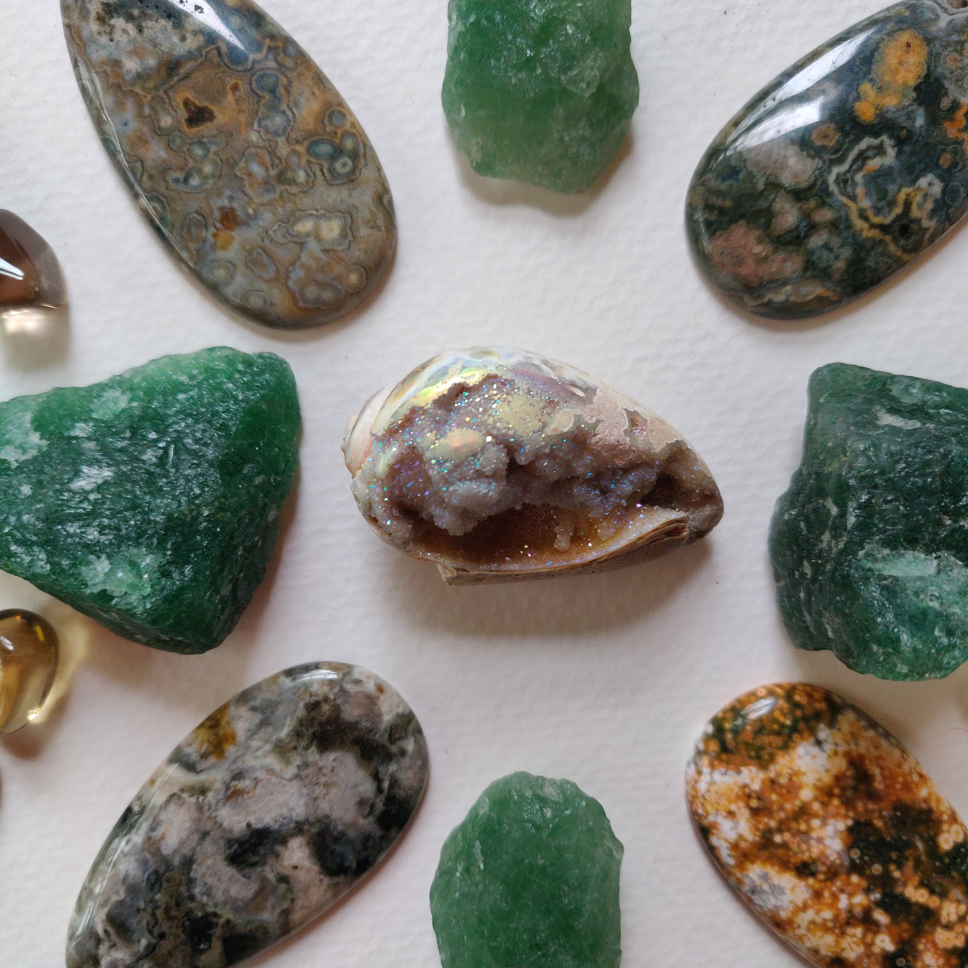 Aura Druzy Shell (#14) - Simply Affinity