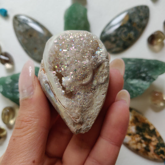 Aura Druzy Shell (#16) - Simply Affinity