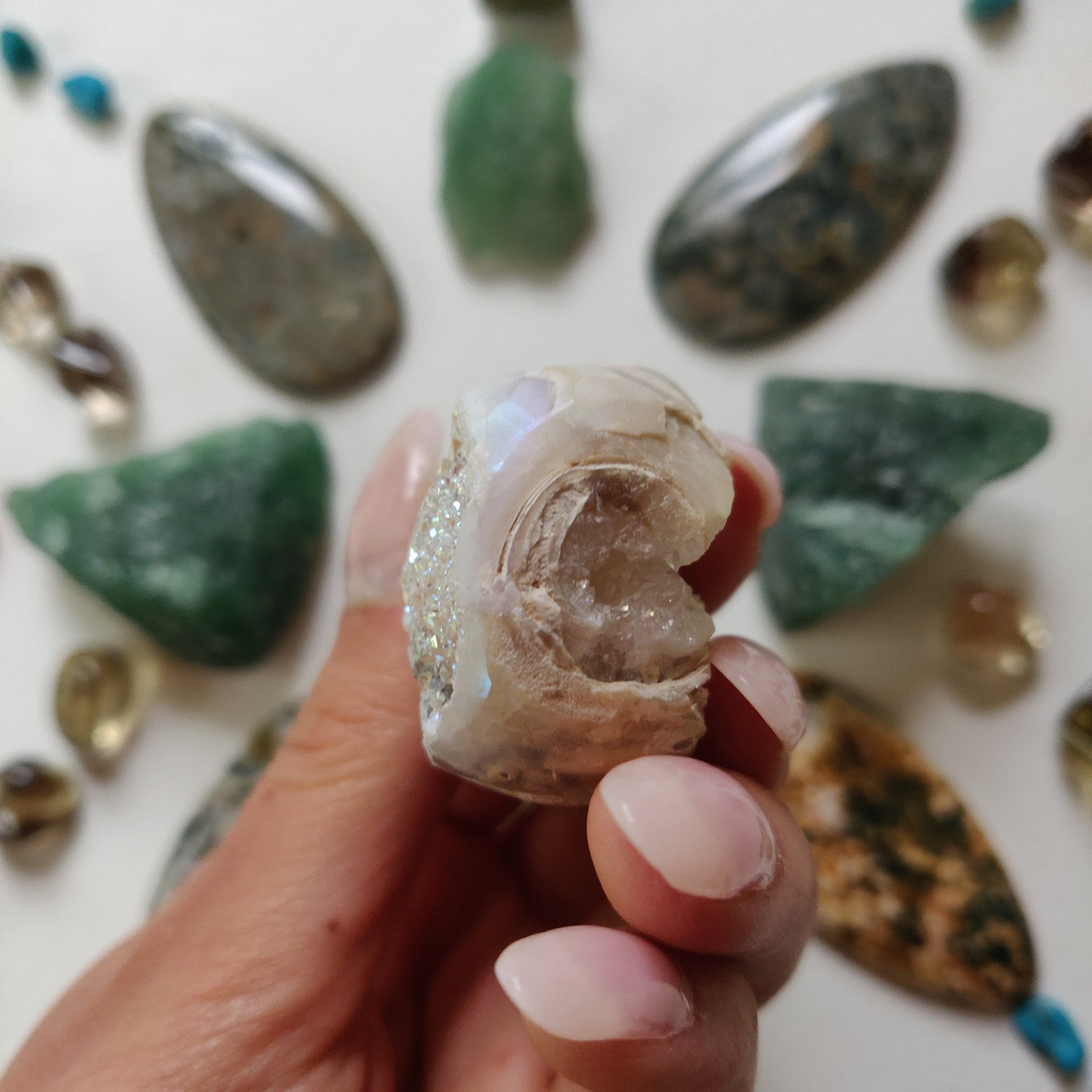 Aura Druzy Shell (#16) - Simply Affinity