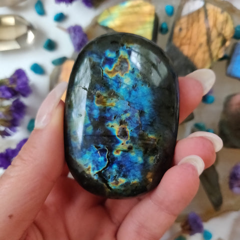 Labradorite Palm Stone (#220) - Simply Affinity