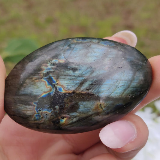 Labradorite Palm Stone (#223) - Simply Affinity