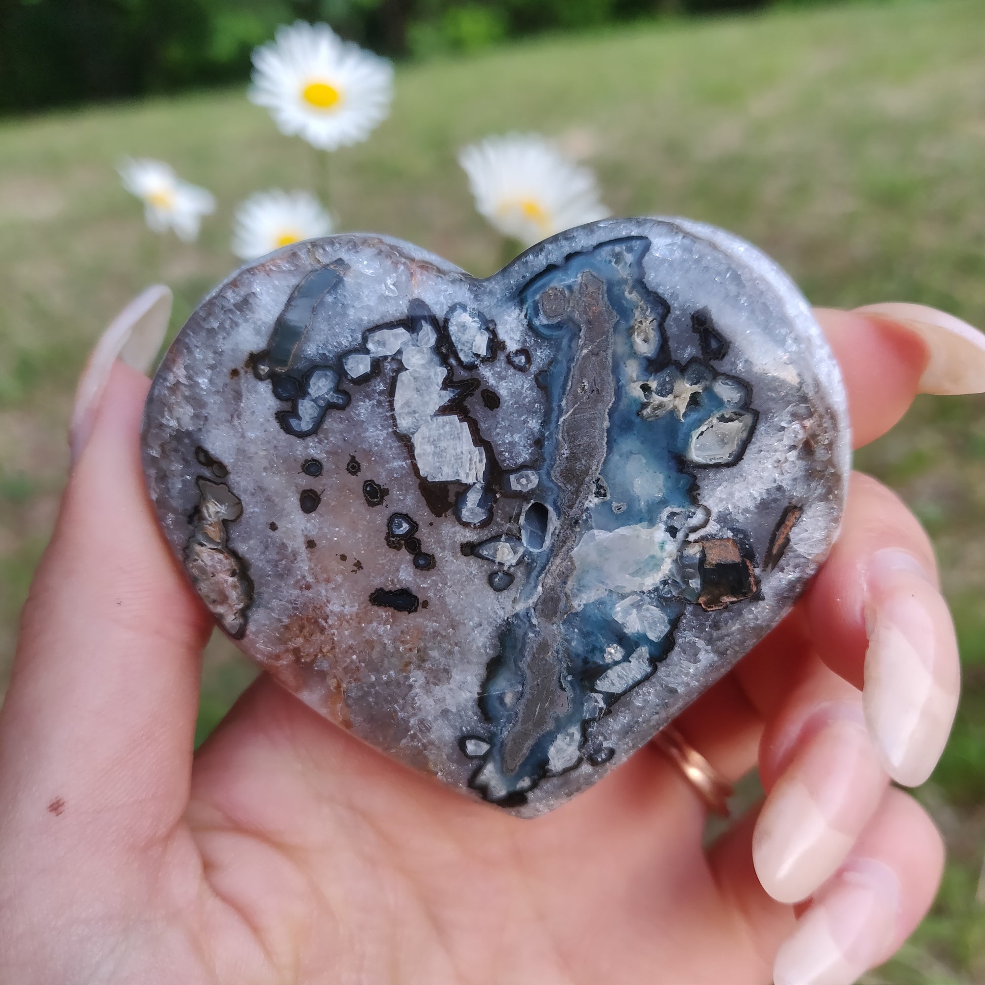 Aura Amethyst Heart (#10) - Simply Affinity