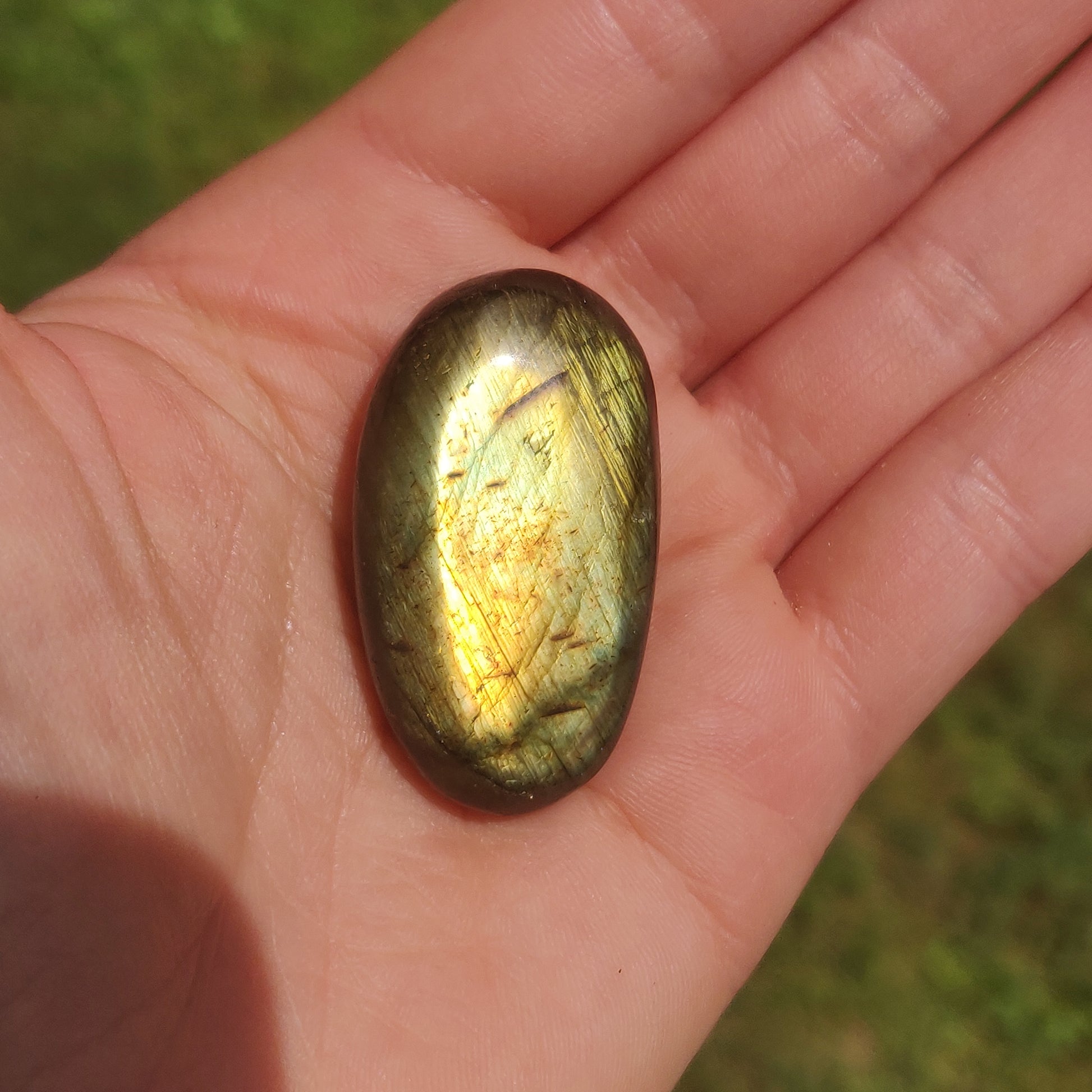 Labradorite Pocket Stone (#198) - Simply Affinity