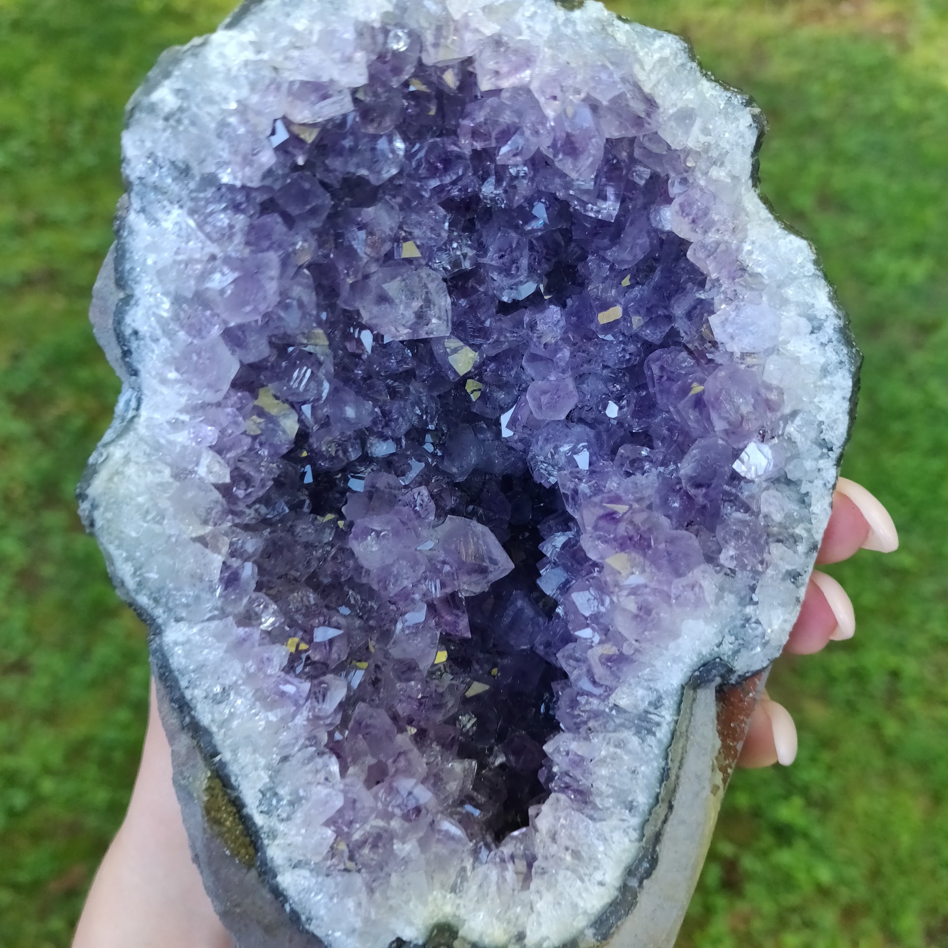Amethyst Geode Free Form, Cut Base (#34) - Simply Affinity