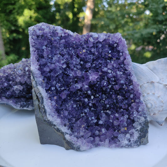Amethyst Geode Free Form, Cut Base (#33) - Simply Affinity