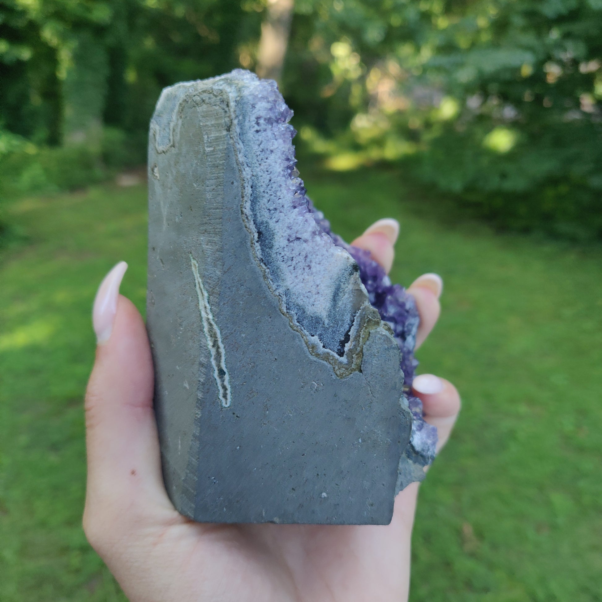 Amethyst Geode Free Form, Cut Base (#33) - Simply Affinity