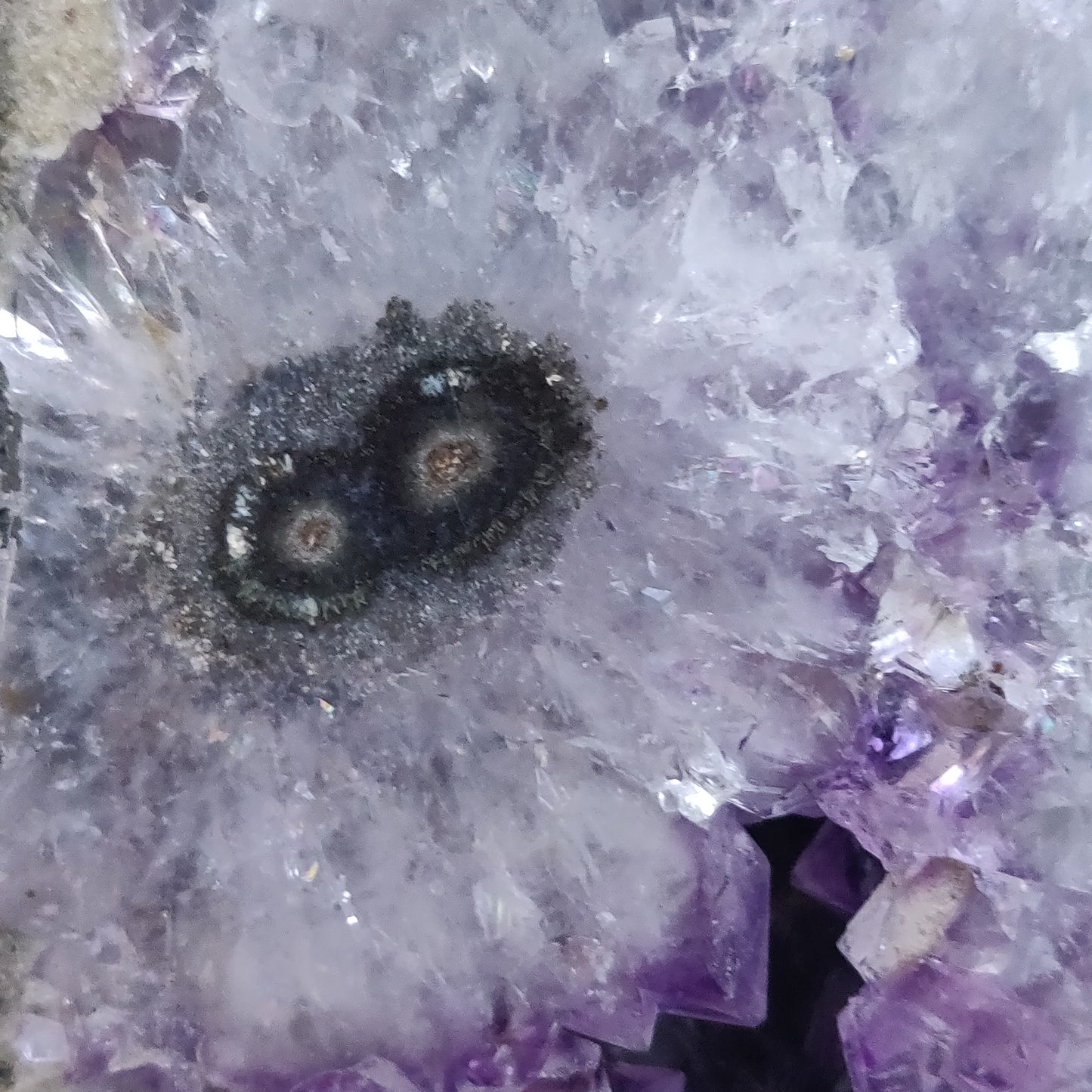 Amethyst Desktop Cathedral (#4) - Simply Affinity