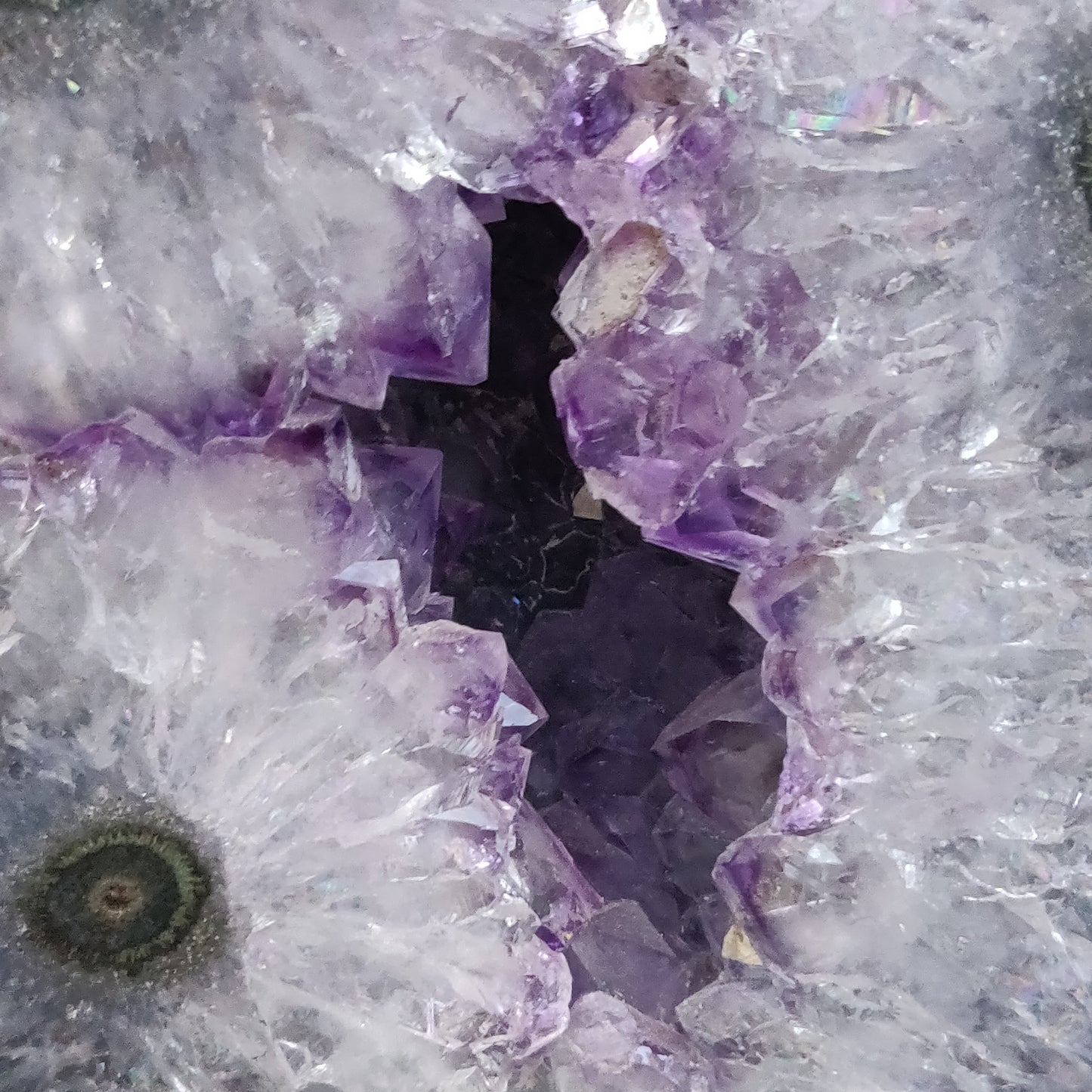 Amethyst Desktop Cathedral (#4) - Simply Affinity