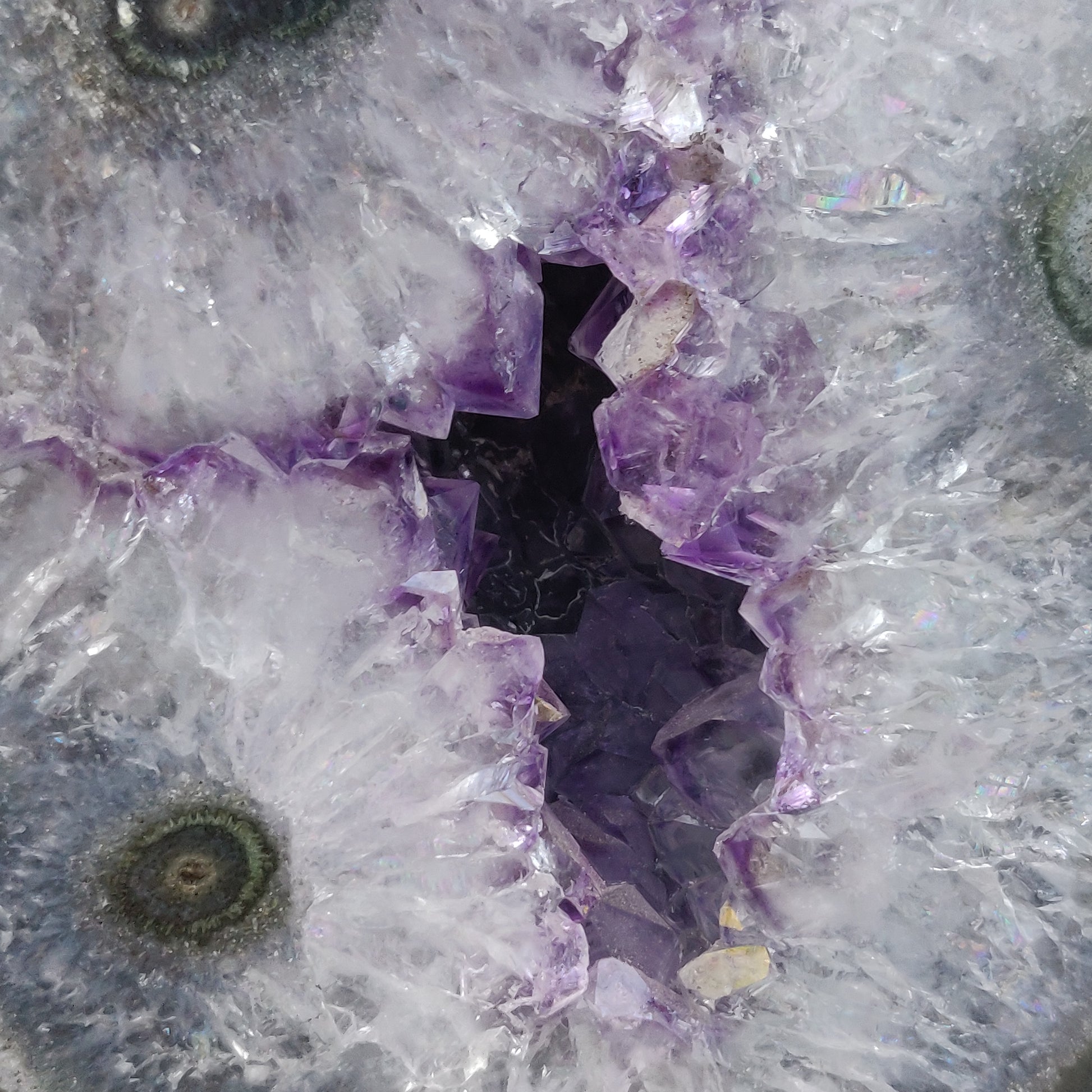 Amethyst Desktop Cathedral (#4) - Simply Affinity