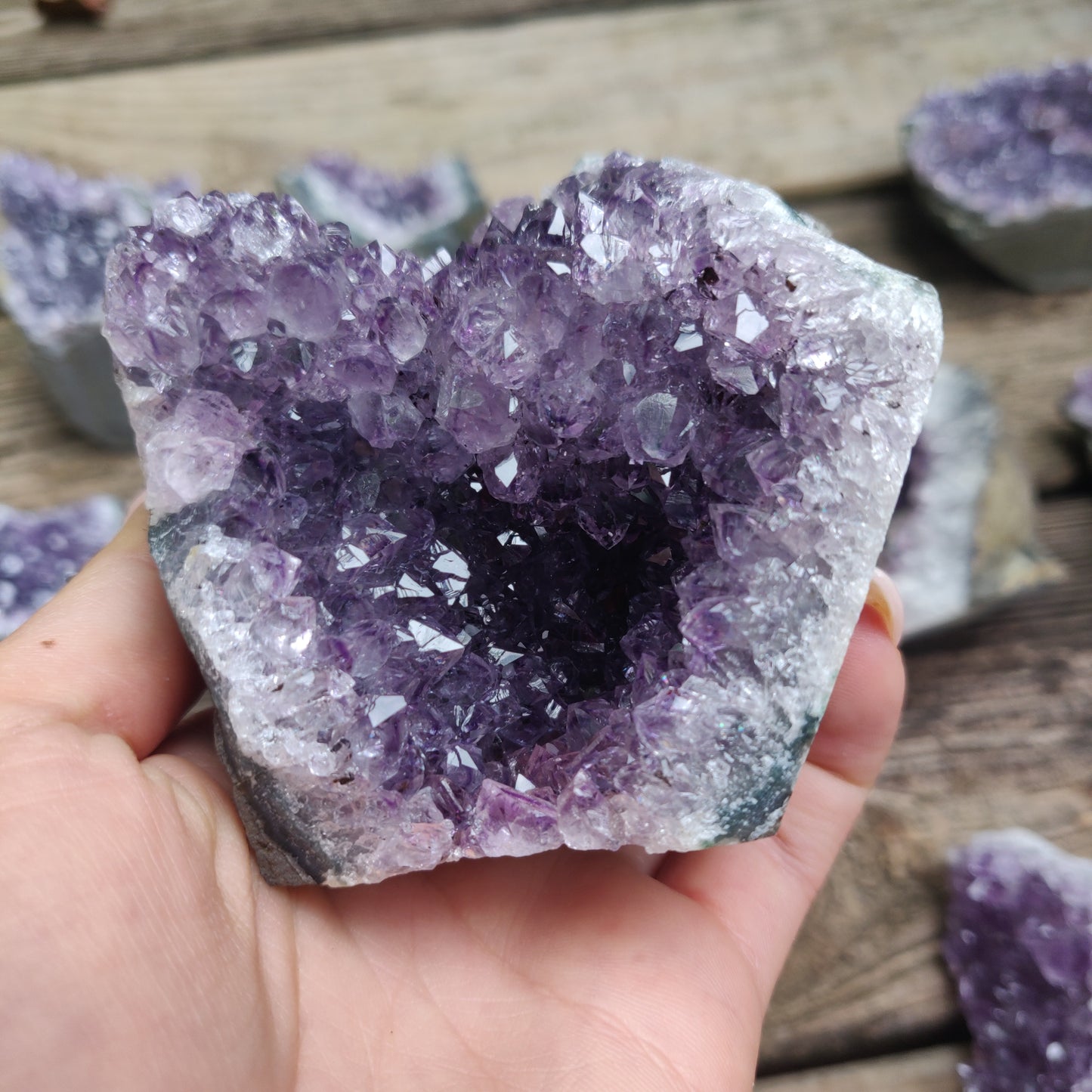 Amethyst Geode Free Form, Cut Base (#29) - Simply Affinity