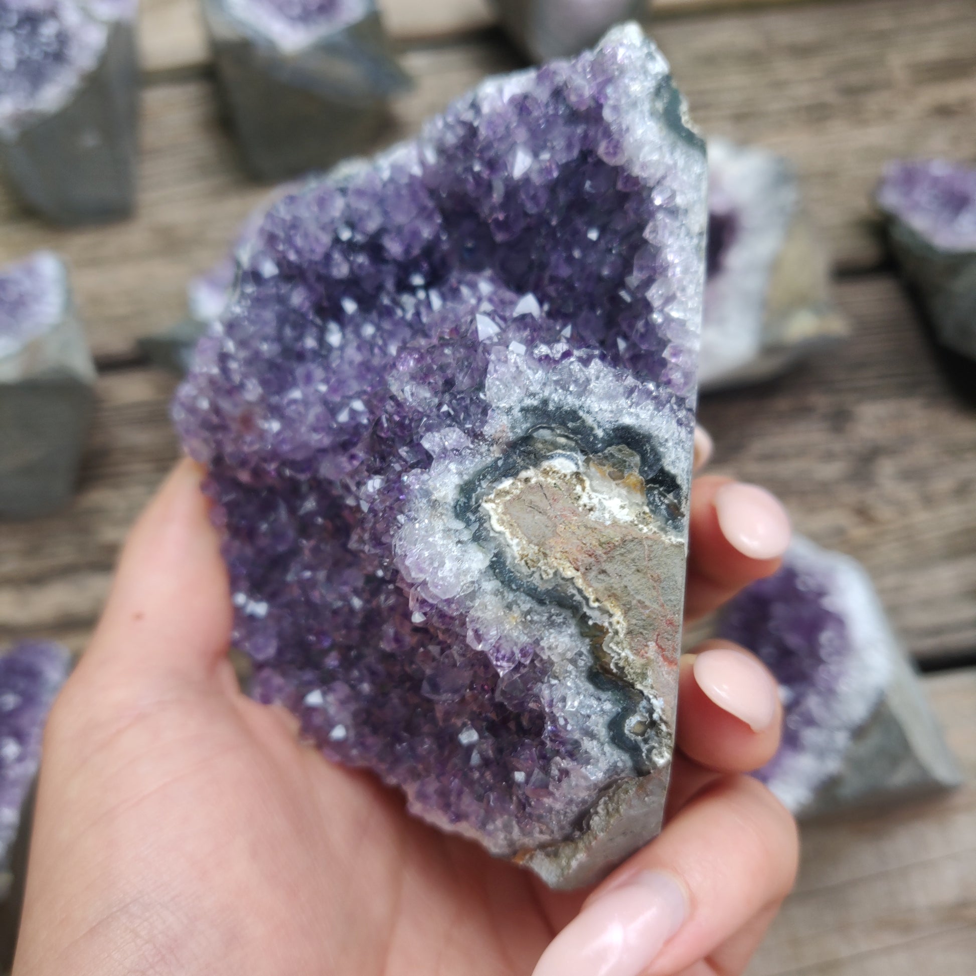 Amethyst Geode Free Form, Cut Base (#28) - Simply Affinity