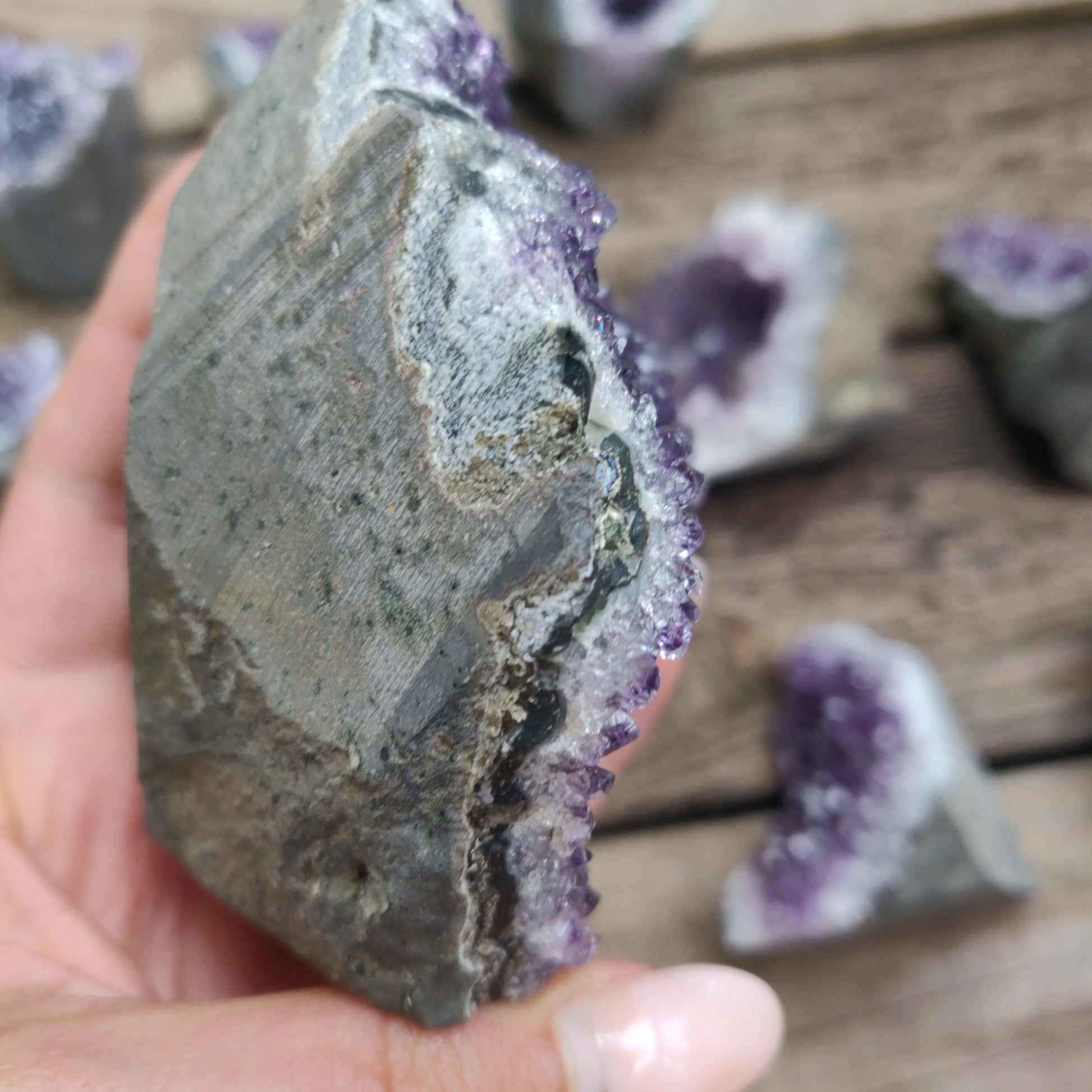 Amethyst Geode Free Form, Cut Base (#28) - Simply Affinity