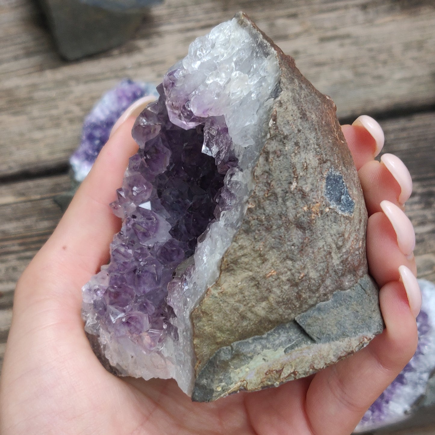 Amethyst Geode Free Form, Cut Base (#25) - Simply Affinity