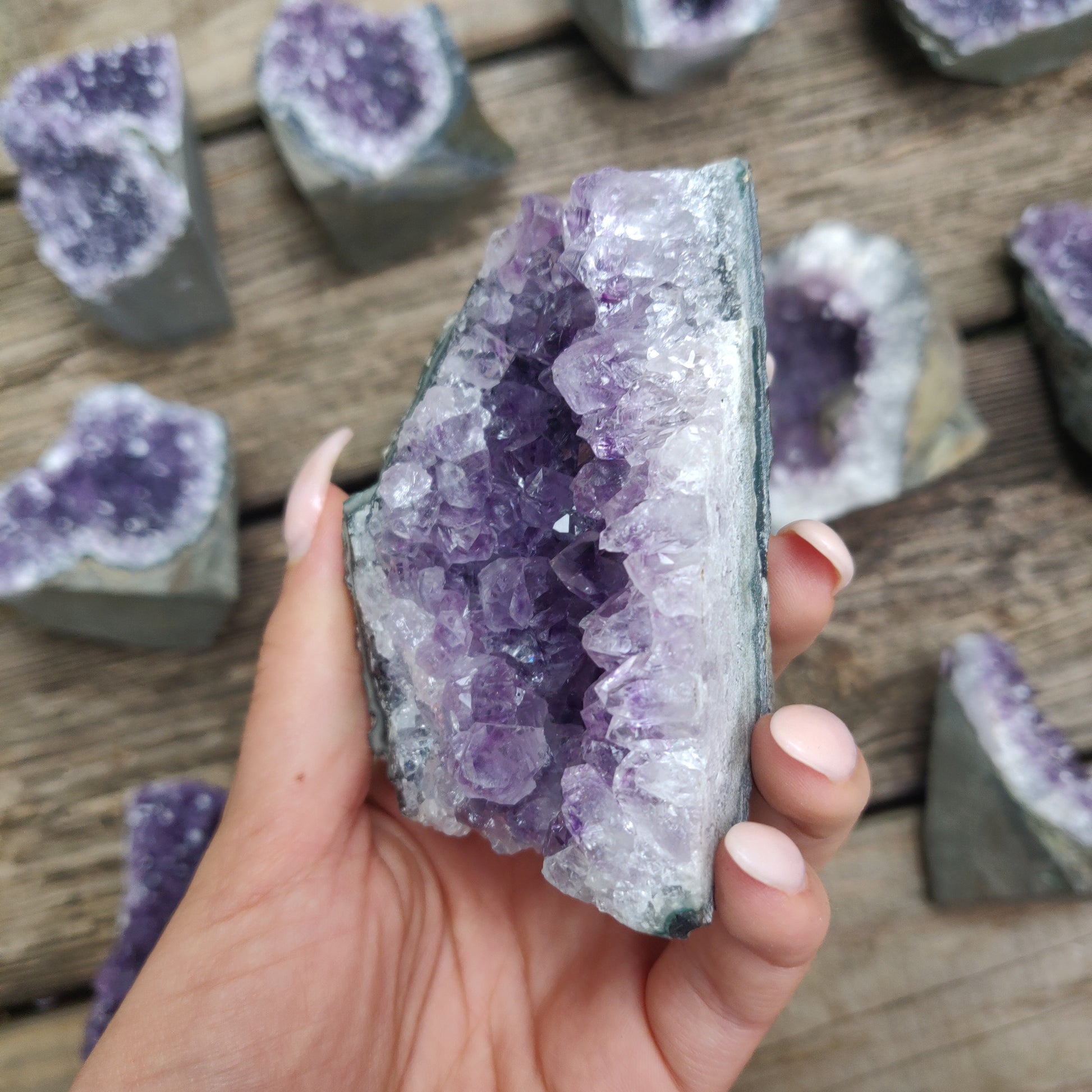 Amethyst Geode Free Form, Cut Base (#20) - Simply Affinity