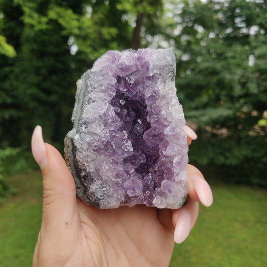 Amethyst Geode Free Form, Cut Base (#20) - Simply Affinity