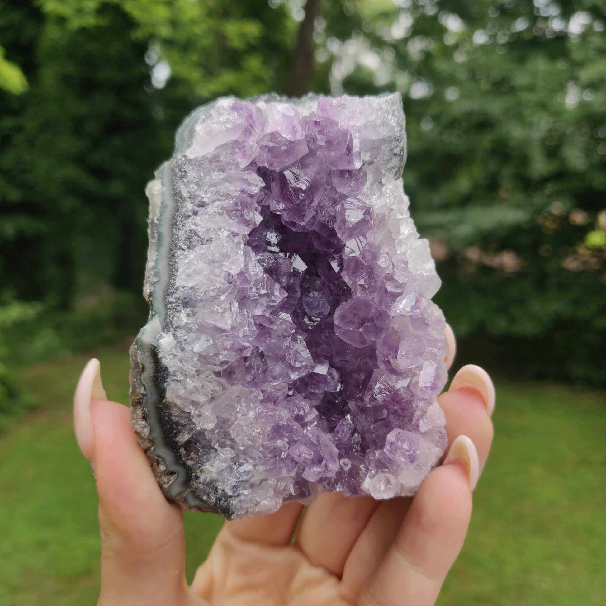 Amethyst Geode Free Form, Cut Base (#20) - Simply Affinity