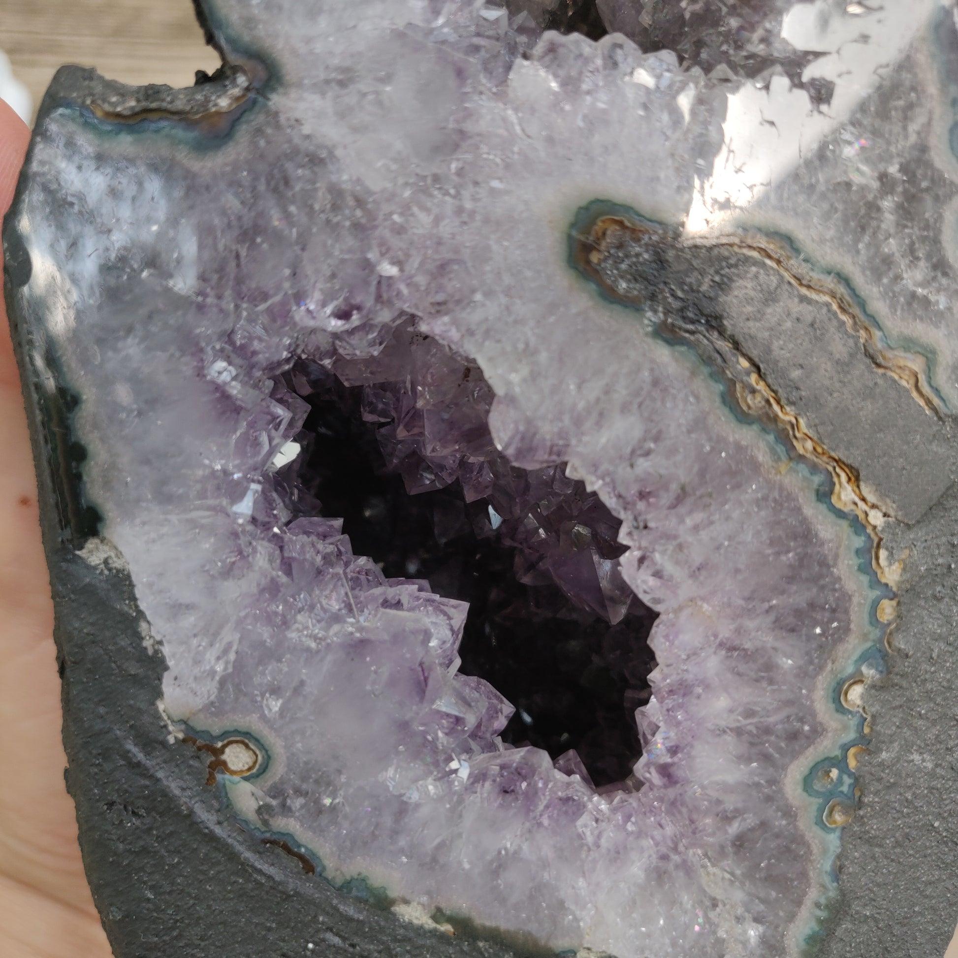 Amethyst Desktop Cathedral (#6) - Simply Affinity