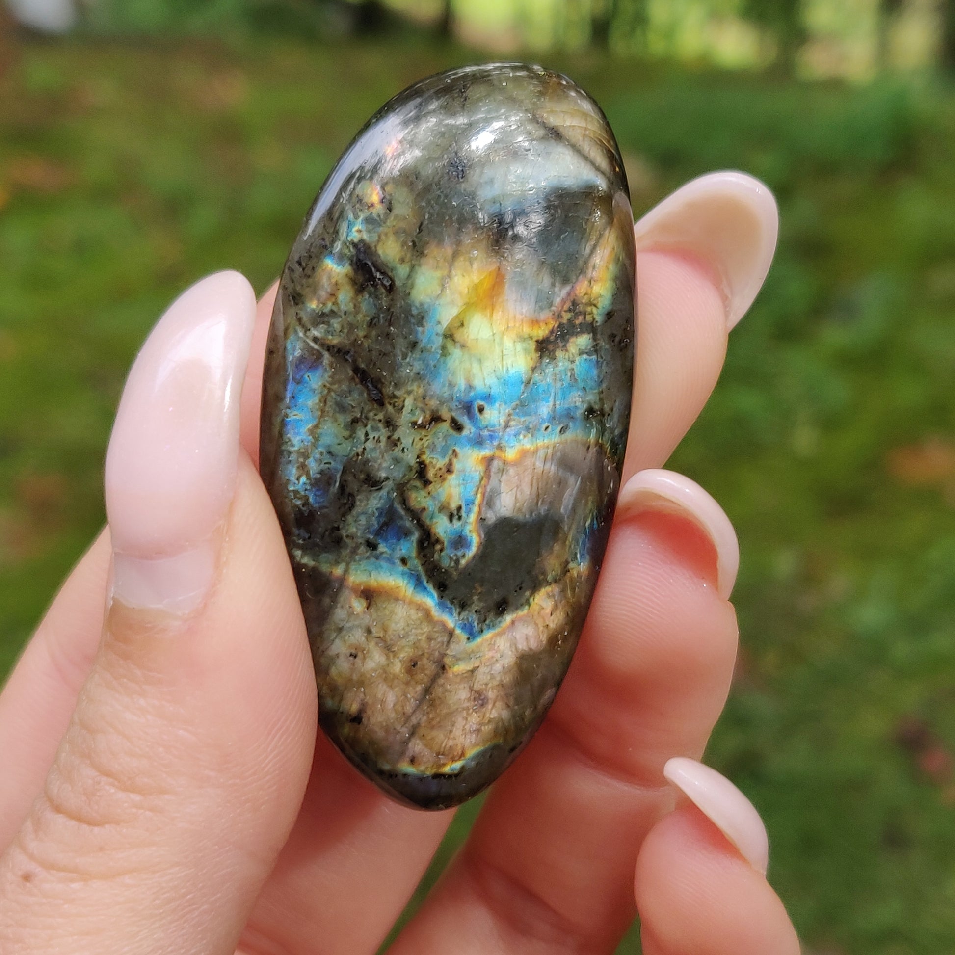 Labradorite Palm Stone (#178) - Simply Affinity