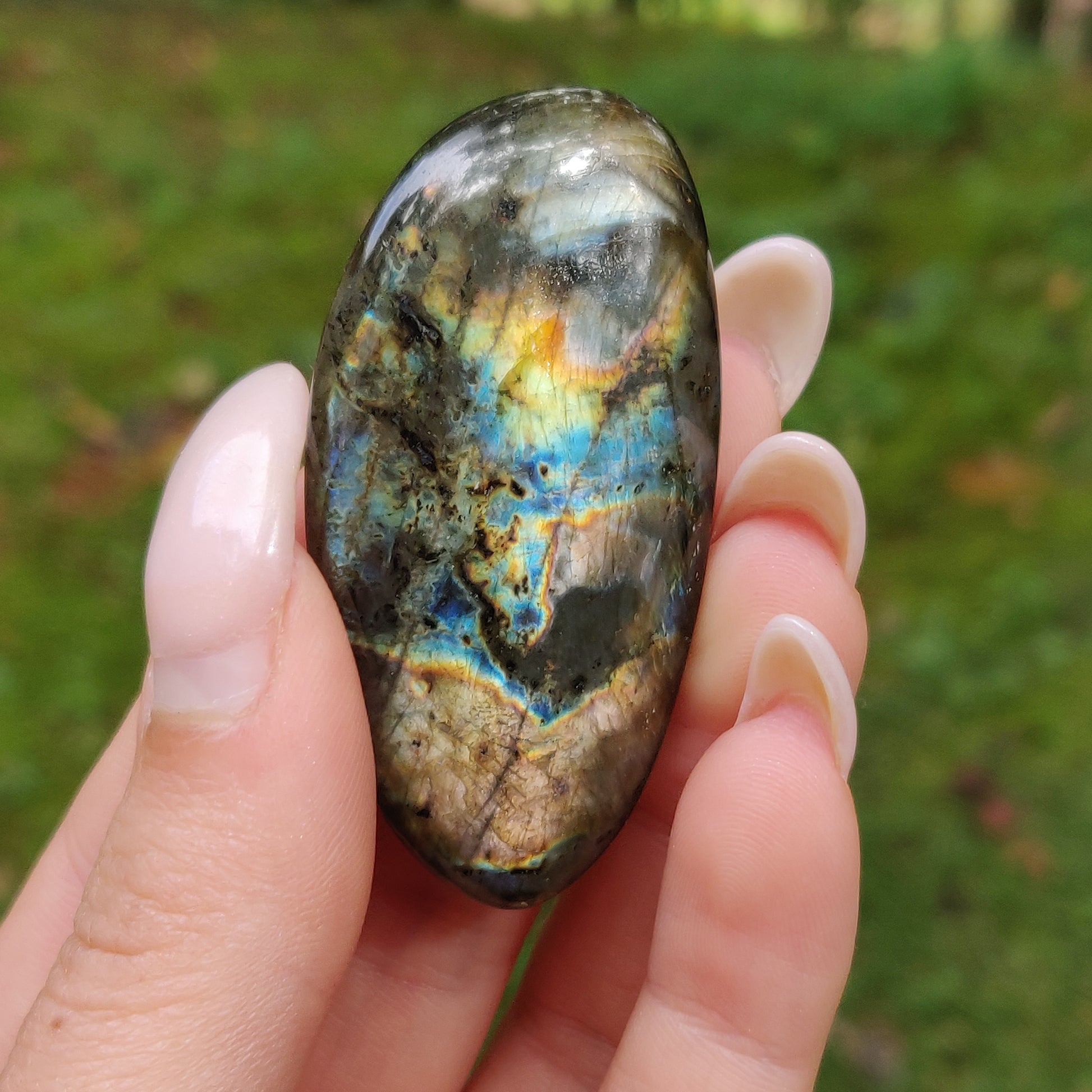 Labradorite Palm Stone (#178) - Simply Affinity