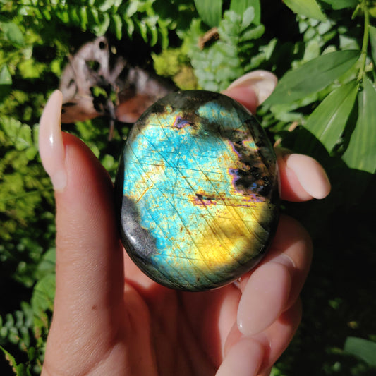 Labradorite Palm Stone (#159) - Simply Affinity