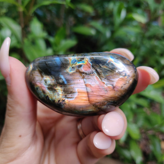 Labradorite Palm Stone (#172) - Simply Affinity