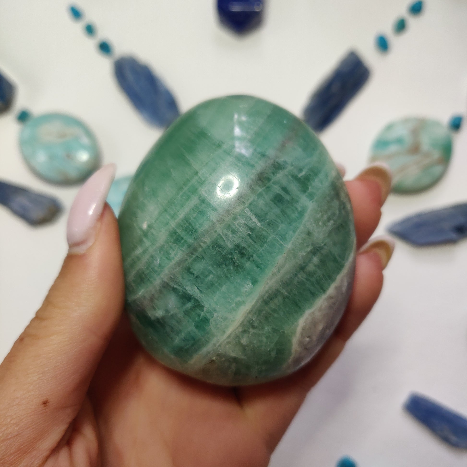 Fluorite Palm Stone (#9) - Simply Affinity