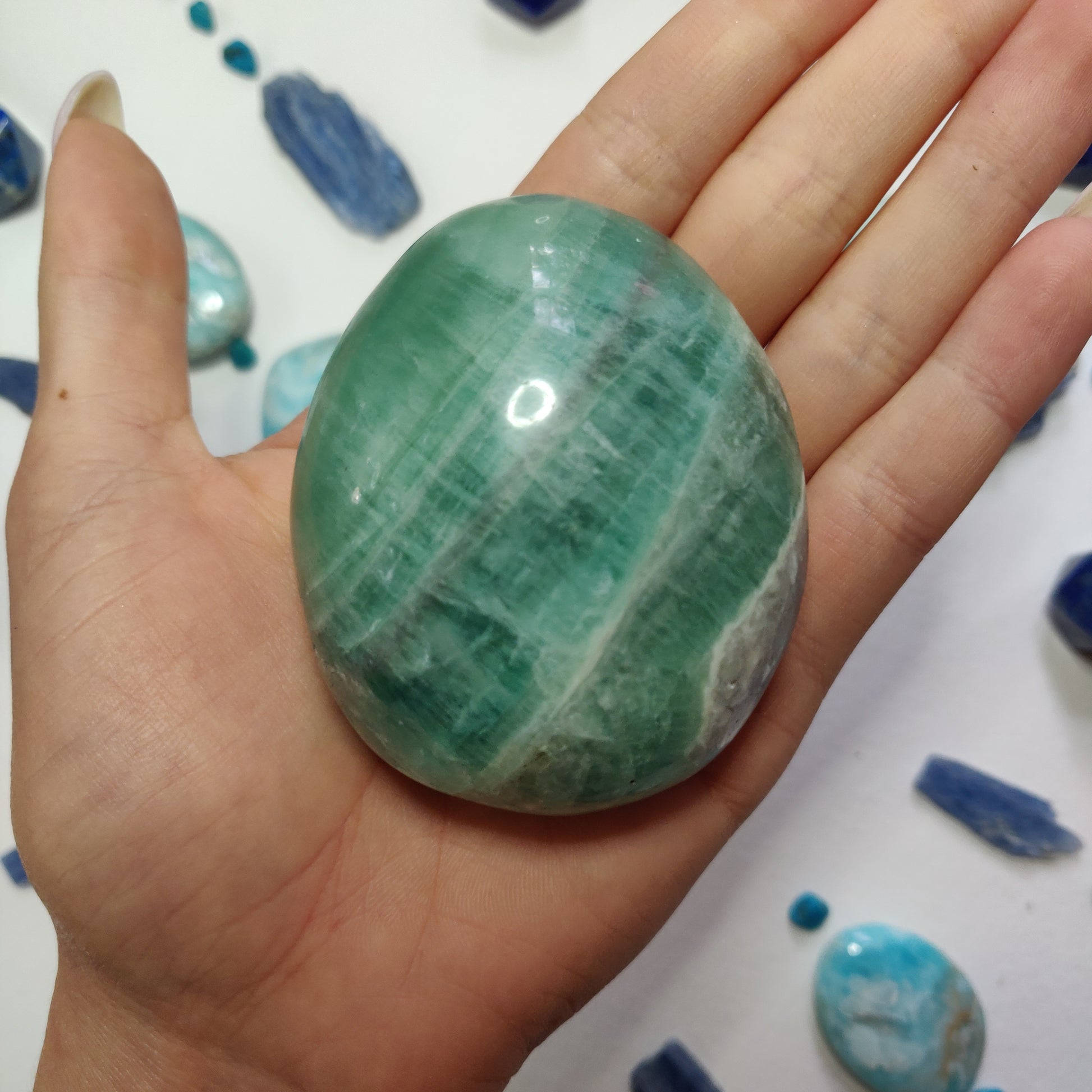 Fluorite Palm Stone (#9) - Simply Affinity