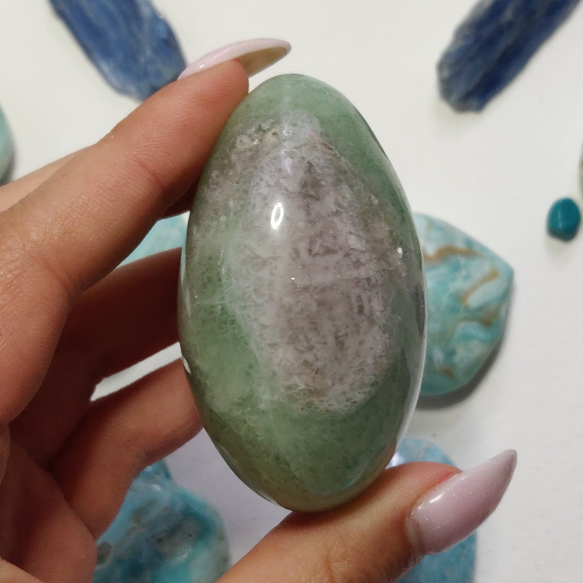 Fluorite Palm Stone (#13) - Simply Affinity