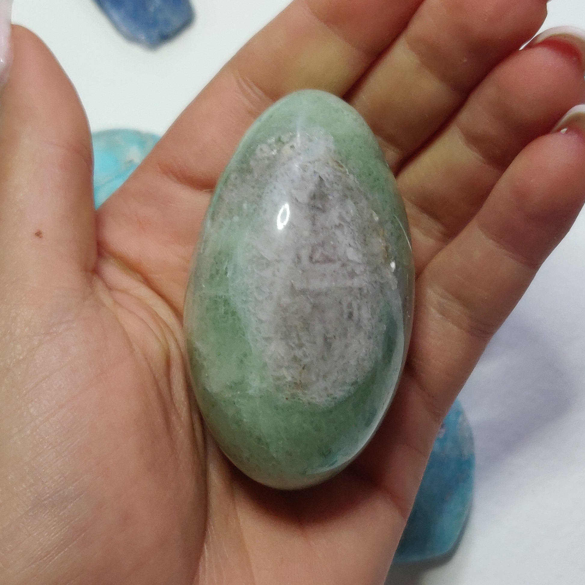 Fluorite Palm Stone (#13) - Simply Affinity