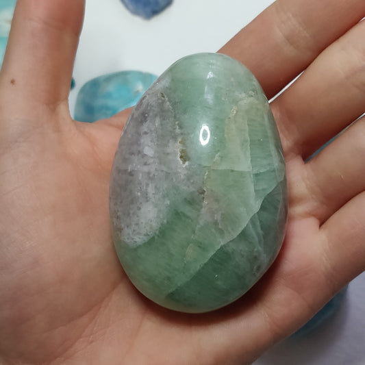 Fluorite Palm Stone (#13) - Simply Affinity