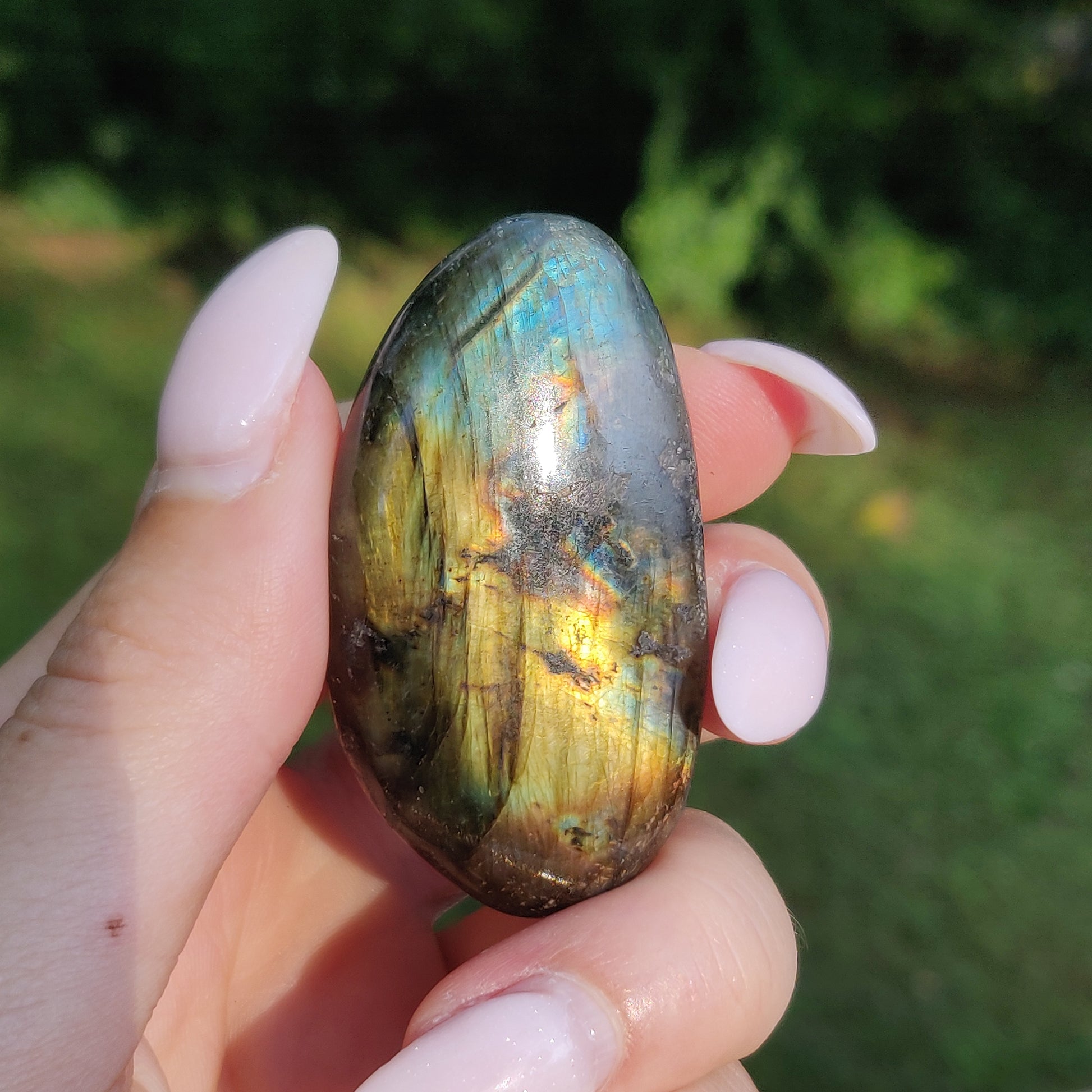 Labradorite Pocket Stone (#236) - Simply Affinity