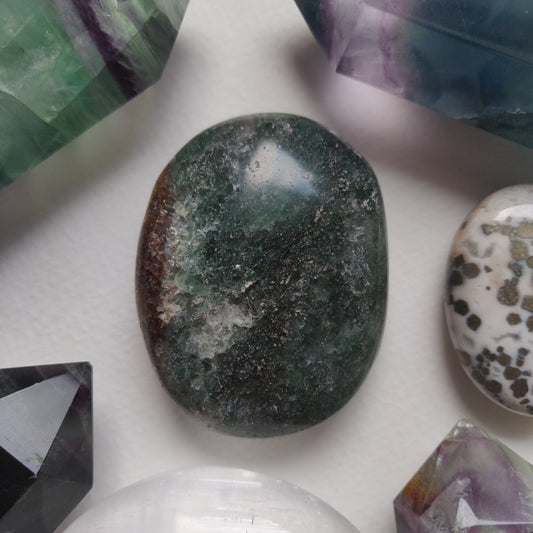 Fuchsite Palm Stone (#5) - Simply Affinity