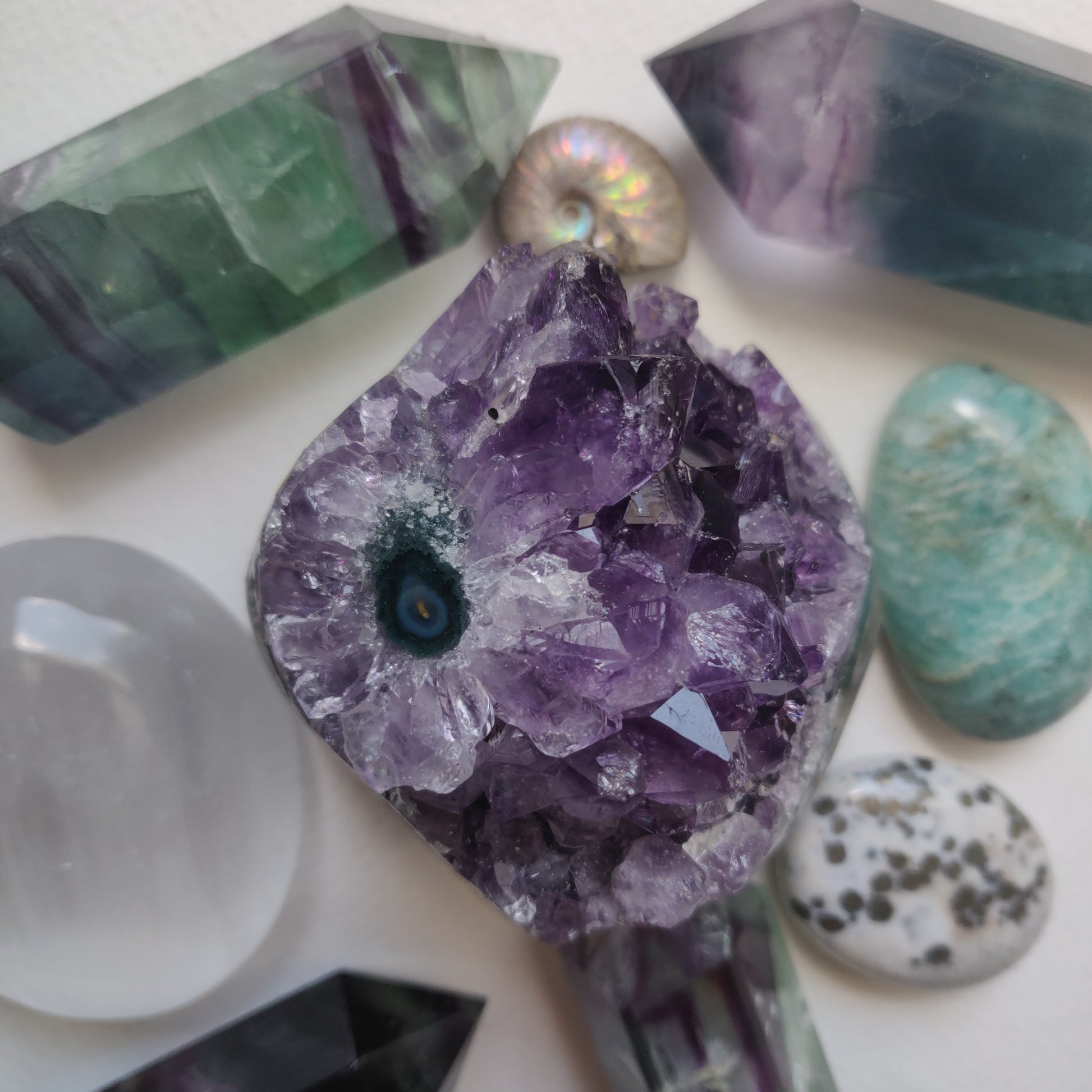 Amethyst Geode Free Form, Polished (#1A) - Simply Affinity