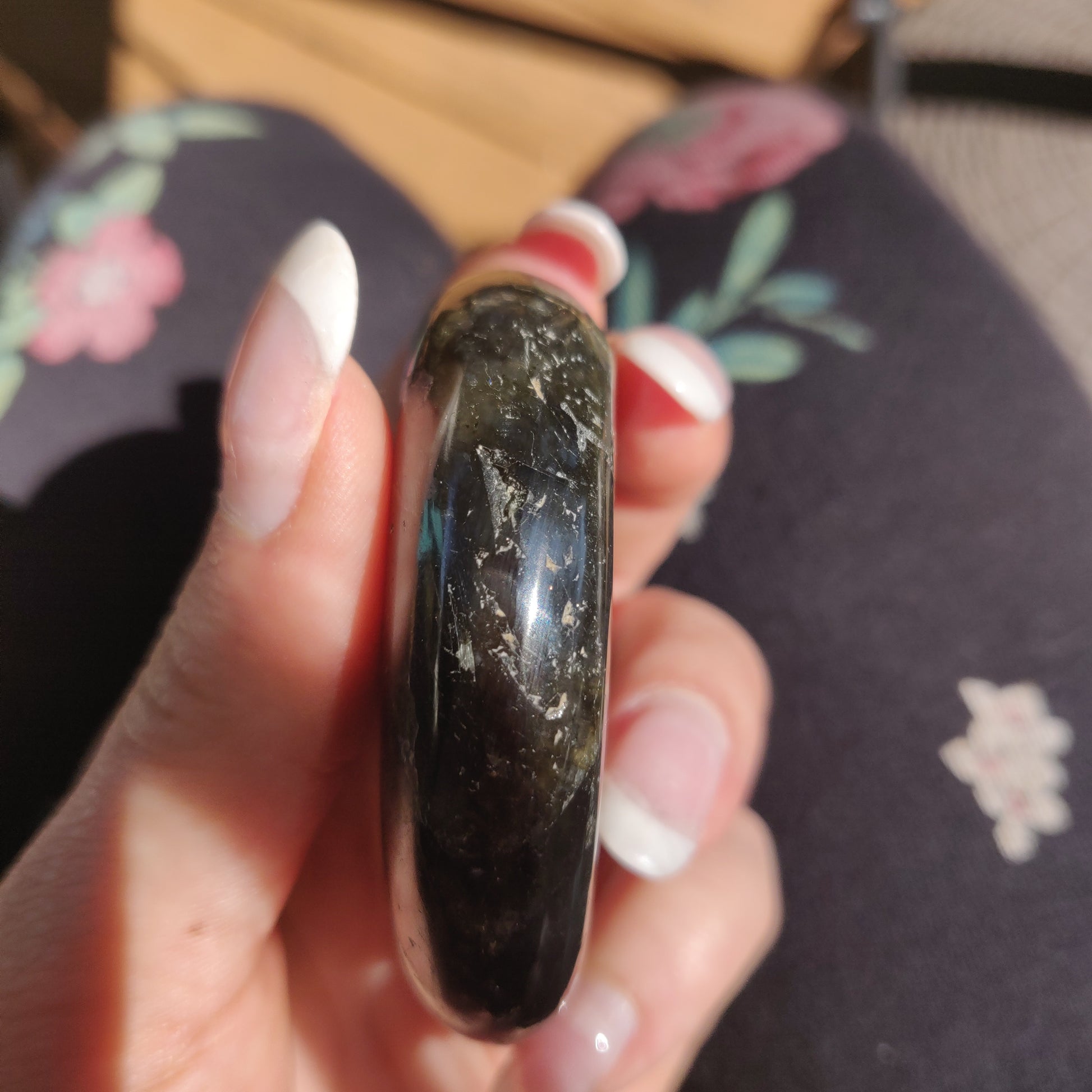 Labradorite Palm Stone (#137) - Simply Affinity