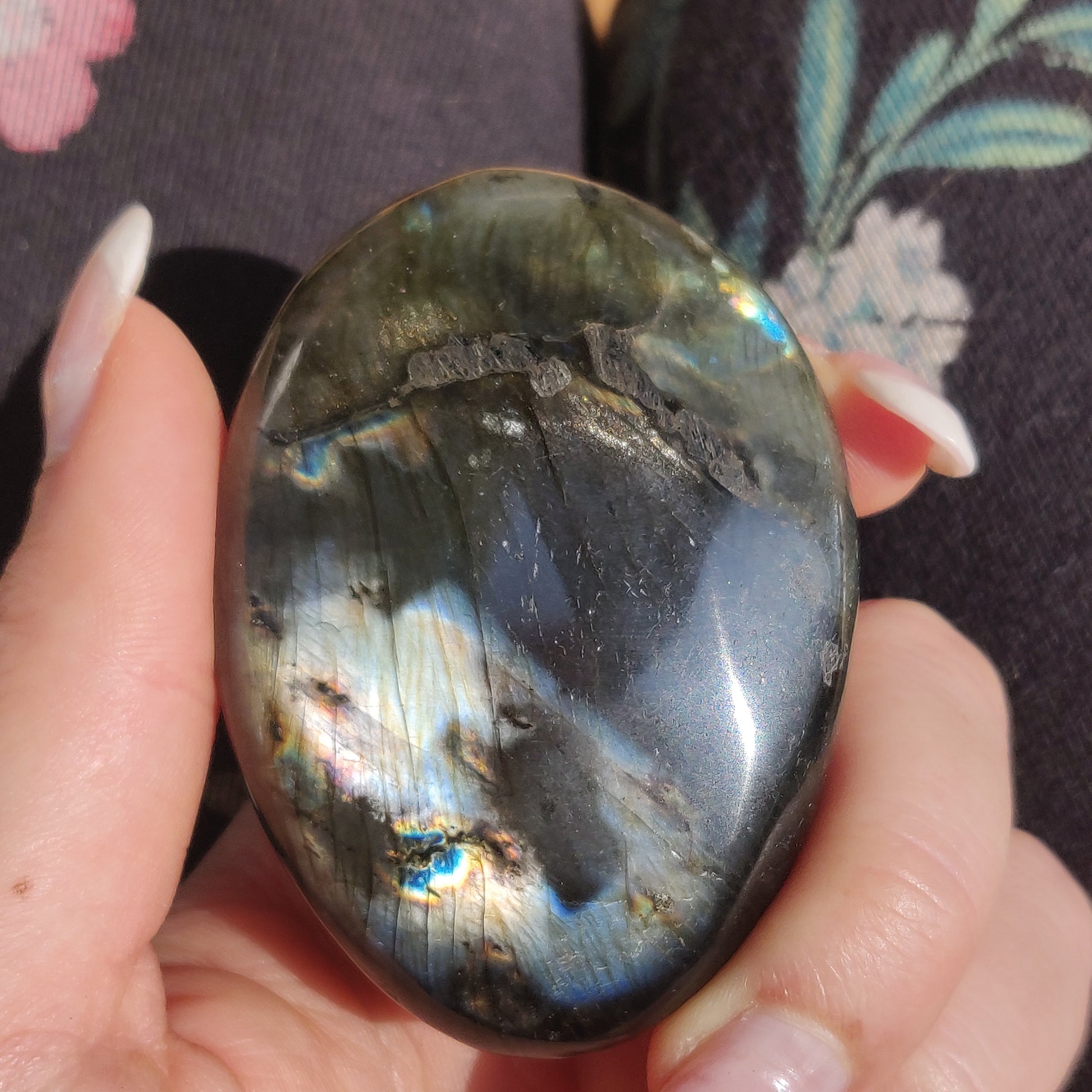 Labradorite Palm Stone (#147) - Simply Affinity