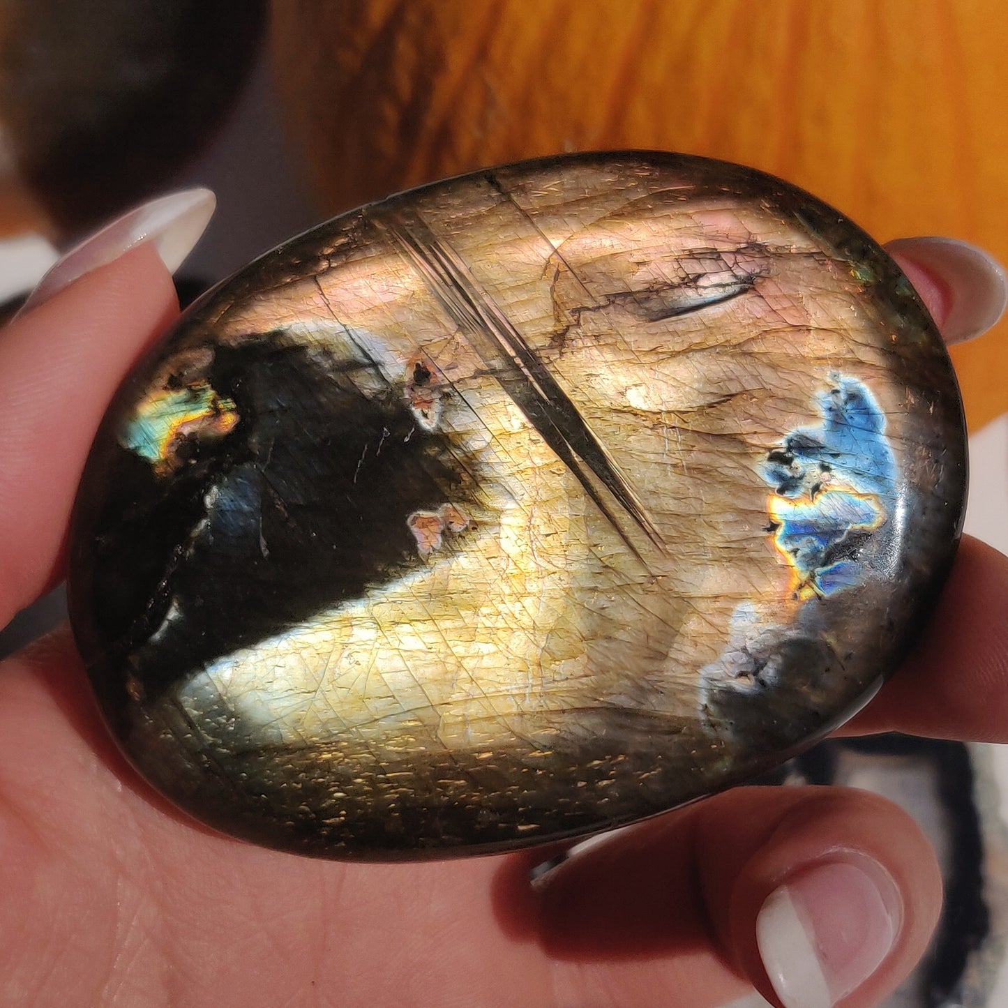 Labradorite Palm Stone (#194) - Simply Affinity