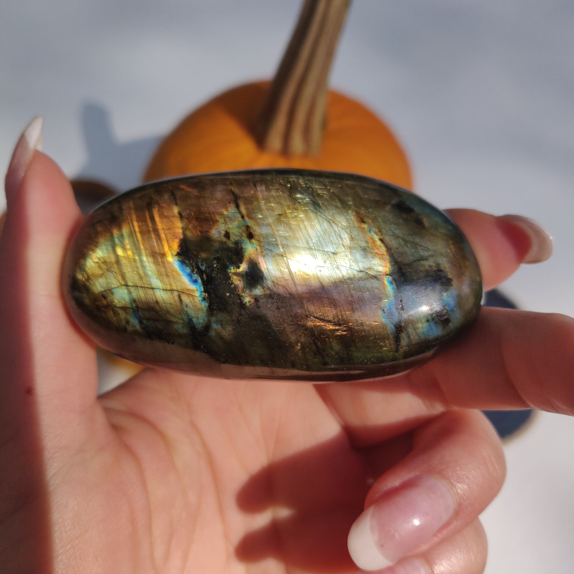 Labradorite Palm Stone (#265) - Simply Affinity